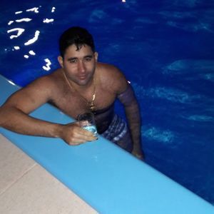 Meet your Posher, Javier